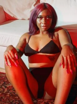 Hello Beautiful: Romance Wireless Triangle Bra - Black -Azaleas Nyc Store 000009900003 6a80aed3 b163 4137 b08f 1ae591b659b9