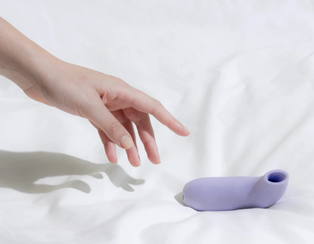 Dame: Aer Suction Toy Dame: Aer Suction Toy -Azaleas Nyc Store 84b44b59e847afdef6c820c70dc32fe8aaeef094783687912c9f078bcc8a6e4b