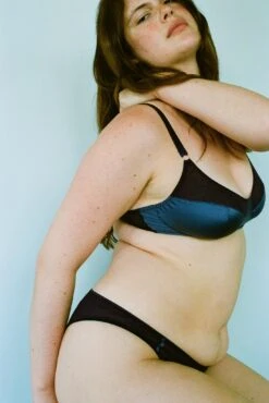 Araks: Willow Silk Wireless Bralette - XL, Last One! 4 Araks: Willow Silk Wireless Bralette - XL, Last One! -Azaleas Nyc Store ARAKS EXTRAS CURVE 14 2048x2048 524af921 3688 46df bb75 bc19111d7588