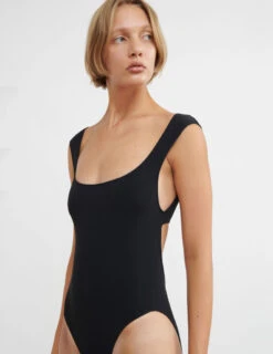 Araks: Frida One Piece - Black -Azaleas Nyc Store FRIDA ONE PIECE BLACK 243 SHOPIFY 1024x1024 cfe19aa2 5a23 4489 ac7f 7afde3102423