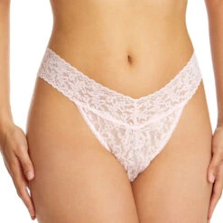 Hanky Panky: Lace Original Rise Thong - Basics -Azaleas Nyc Store Hanky Panky Signature Lace Original Rise Thong View 41 1300x 90711ad6 adc9 442c aefb 42de5cb9fc5a
