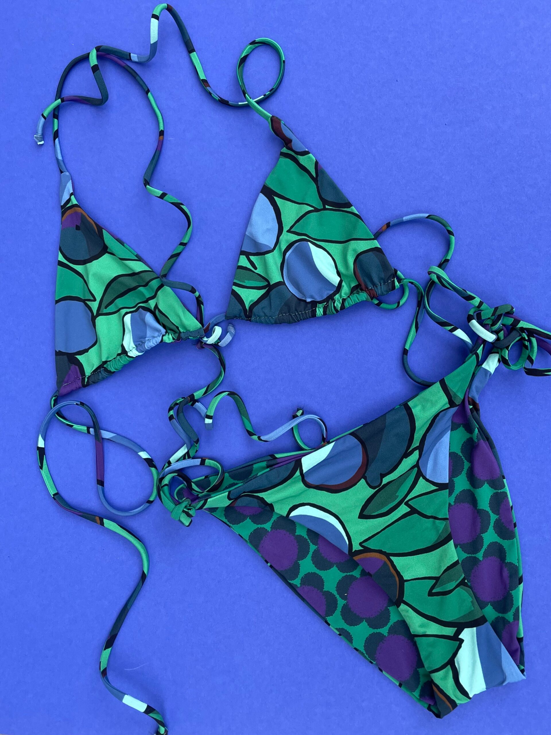 Siyu: Limona Reversible Triangle Bikini Top - Purple Multi Siyu: Limona Reversible Triangle Bikini Top - Purple Multi -Azaleas Nyc Store IMG 20822 d748533b d6c0 4bdb 984a 8819fe9472cc scaled
