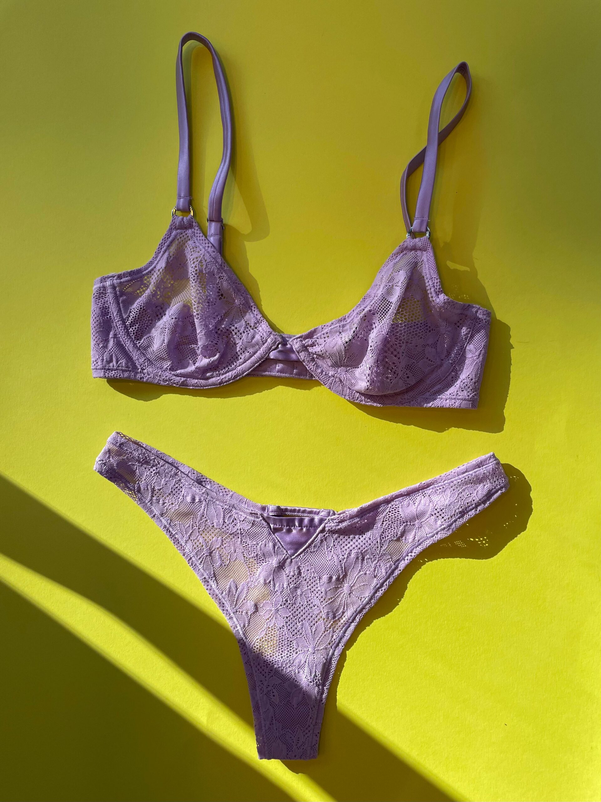 Fleur du Mal: Le Stretch Lace Thong - Light Lilac Fleur Du Mal: Le Stretch Lace Thong - Light Lilac -Azaleas Nyc Store IMG 2720 1 scaled