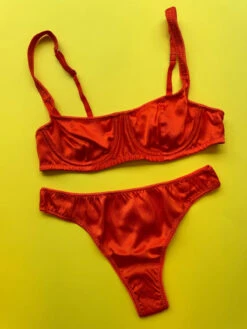 Araks: Grier Silk Thong - Burst -Azaleas Nyc Store IMG 3464 45e8d4d9 6c8a 44cd 8bf3 64fef1a77ff3