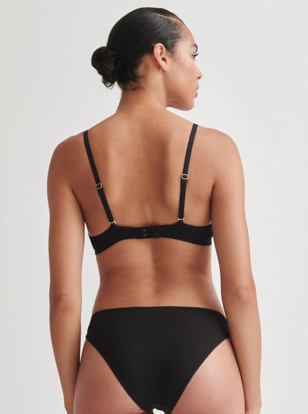 Skin: Gelina Triangle Bralette - Black Skin: Gelina Triangle Bralette - Black -Azaleas Nyc Store OCL703BGELINABRALETTEBLACK OCL609BGALABIKINIBLACK7