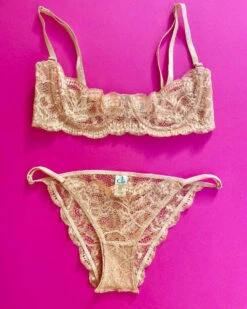 Clo: Fortuna Abierto Half Cup Bra - Maple Sugar