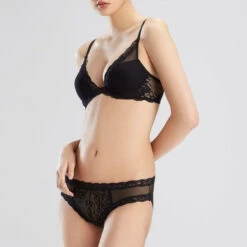 Natori: Feathers Contour Plunge Padded T-Shirt Bra - Black -Azaleas Nyc Store apioeugeo 75146.1580856272