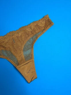 Duet By Timpa: Lace Thong With Keyhole Back - Caramel