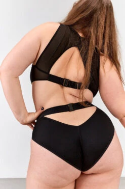 La Fille D'O: Bunny High-Waisted Bikini Bottom - Black -Azaleas Nyc Store p d1307e76 728e 4405 a235 443d836eb612