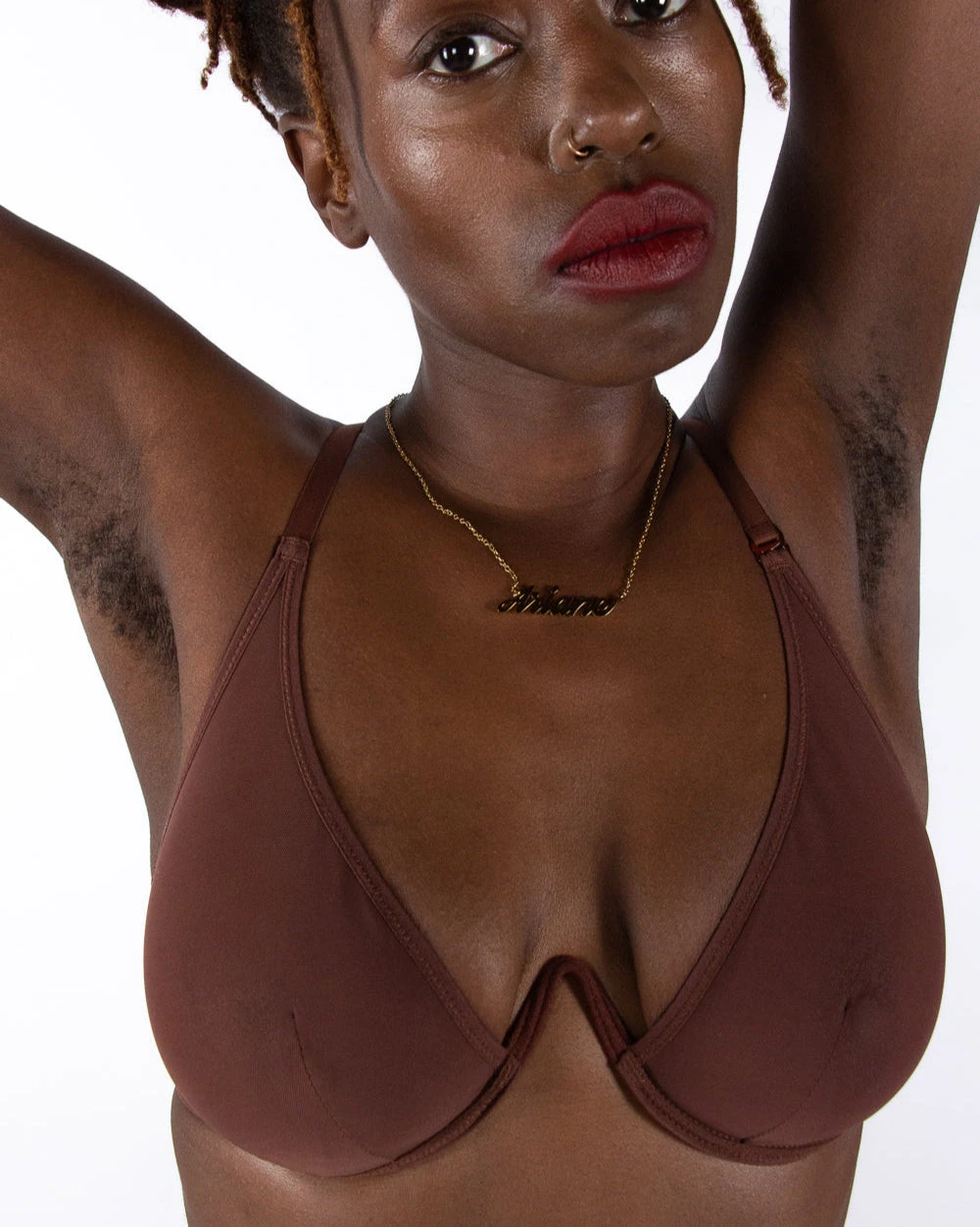 La Fille d'O: Fast Girls Mono Wire V Bra - Chocolate La Fille D'O: Fast Girls Mono Wire V Bra - Chocolate -Azaleas Nyc Store sRGB medium fastgirlschocolate ariane16